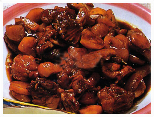 孕妇腰部酸痛下肢乏力酸软孕期菜谱—板栗焖鸡块