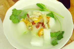 孕妇去水肿食谱：冬瓜蛤蜊汤