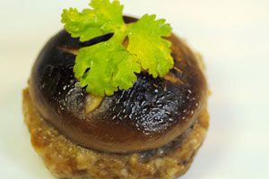 孕妇增强抵抗能力食谱：燕麦香菇蒸肉饼