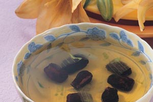 孕妇补气健脾食谱—人参地黄炖蜜糖