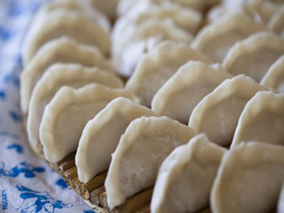 怀孕7周补铁食谱：鸡蛋菠菜锅贴