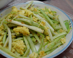 孕妇食谱-韭芽炒蛋
