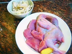 孕期食谱：川贝雪梨炖鹧鸪