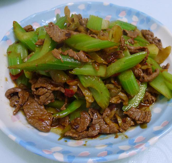 猪肉什锦色—富含维生素，味浓可口