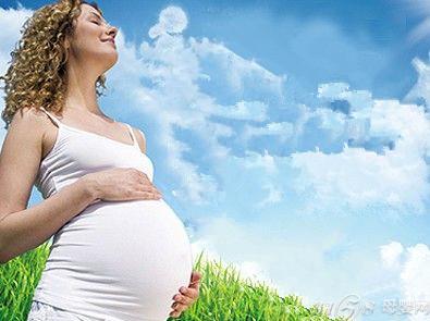 孕期不忘护肤 孕妇能用面膜吗？