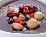 孕妇营养食谱：莲子百合红豆粥