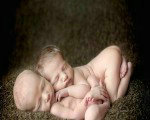 新生儿睡觉会笑,新生儿睡觉会出现的几类状况